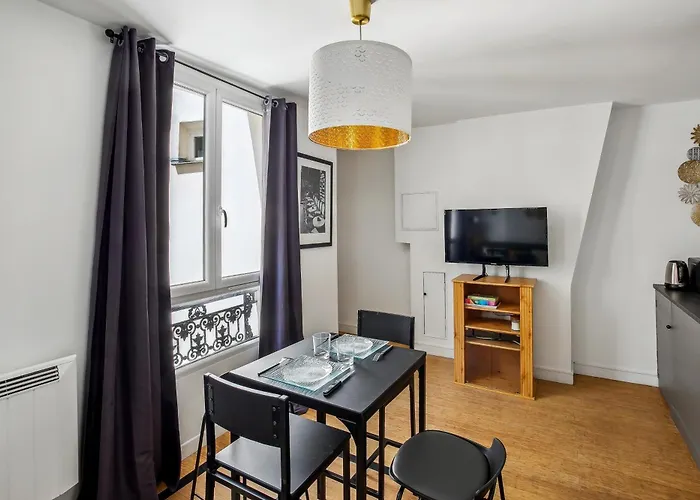 Studio Au Coeur Du Marais, Rue Des Rosiers!